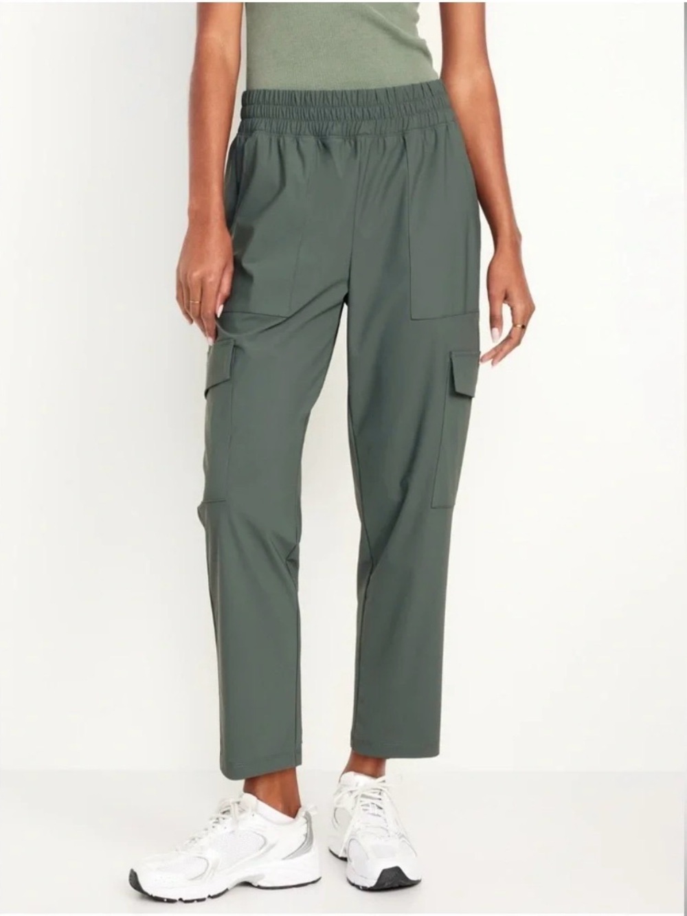 Old Navy Sleektech High-Rise Tapered Olive Green Cargo Pants Medium Tall